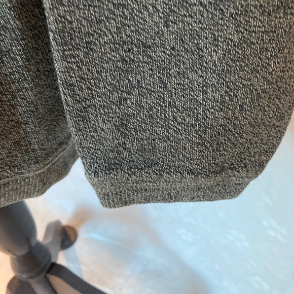 Eddie Bauer gender neutral sweater sweatshirt, small, black and tan weave. - Picture 9 of 11